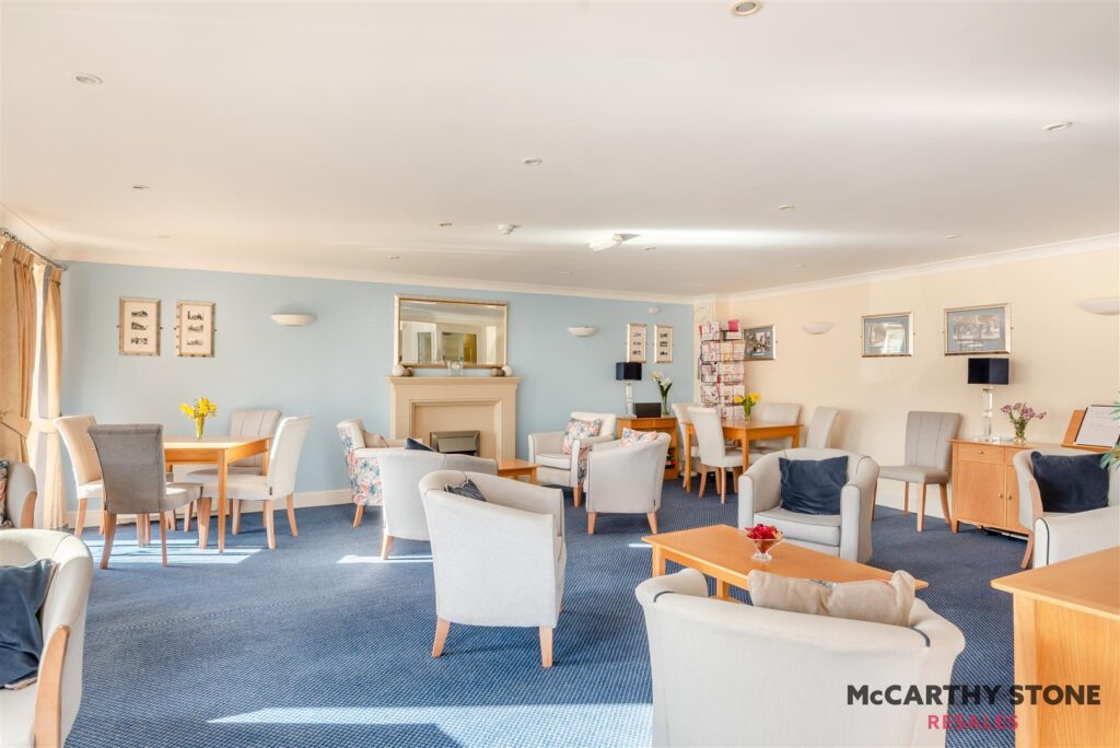 Benedict Court, Western Avenue, Newbury, Berkshire, RG14 1AR
