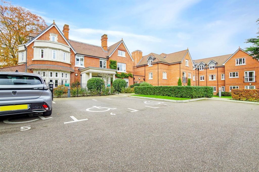 St. Pauls Cray Road, Chislehurst, BR7 6FA