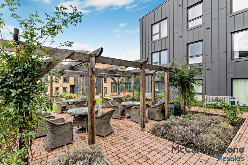 Norton Place, Icknield Way, Baldock SG7 5AN