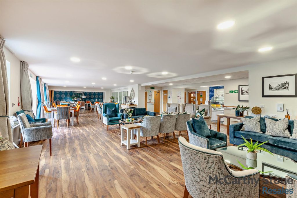 Miami House, Princes Road, Chelmsford, Essex, CM2 9GE