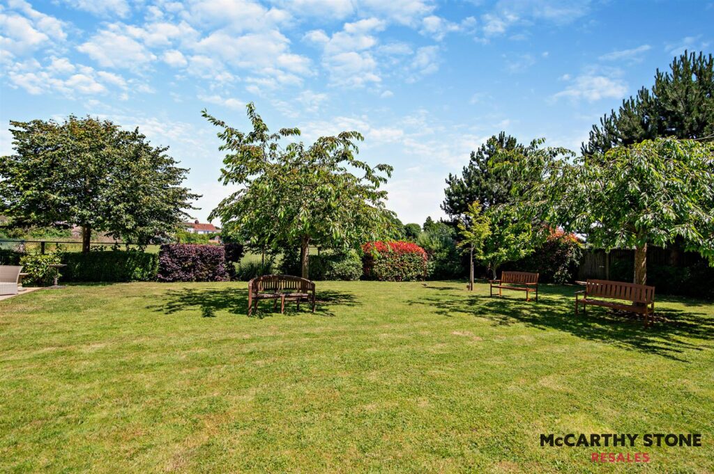 Fussells Court, Station Road, Worle, Weston-Super-Mare