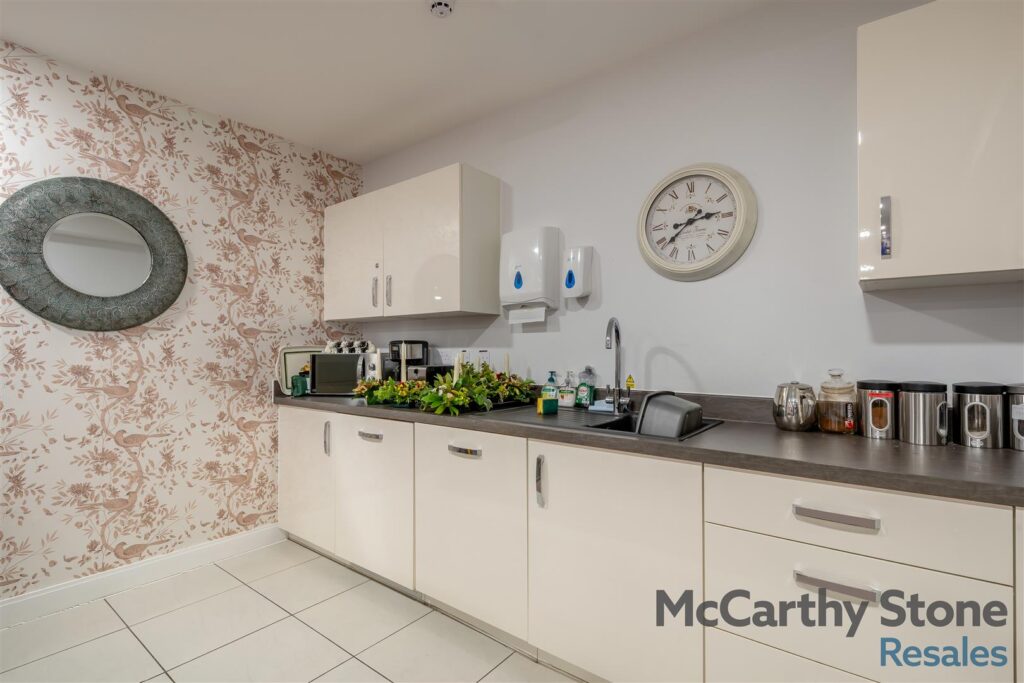 Summerfield Place, Wenlock Road, Shrewsbury, SY2 6JX