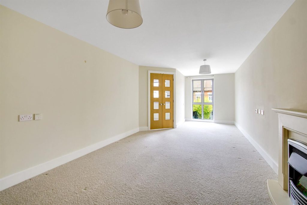 Kingston Road, Raynes Park, London. SW20 8DA