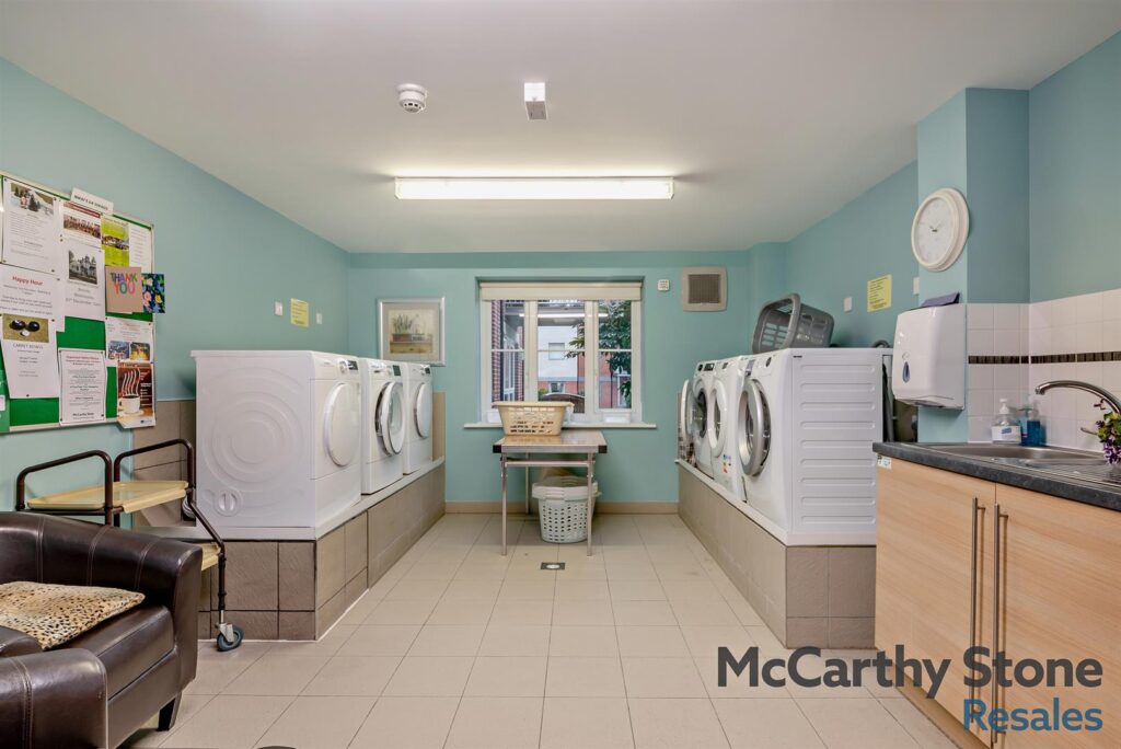 Emma Court, Southern Road, Basingstoke, RG21 7QF