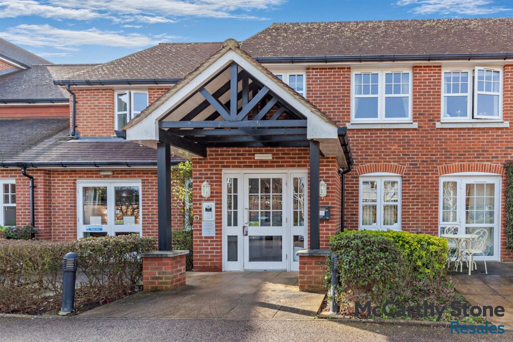 Stewart Court, High Street, Epping, CM16 4FJ