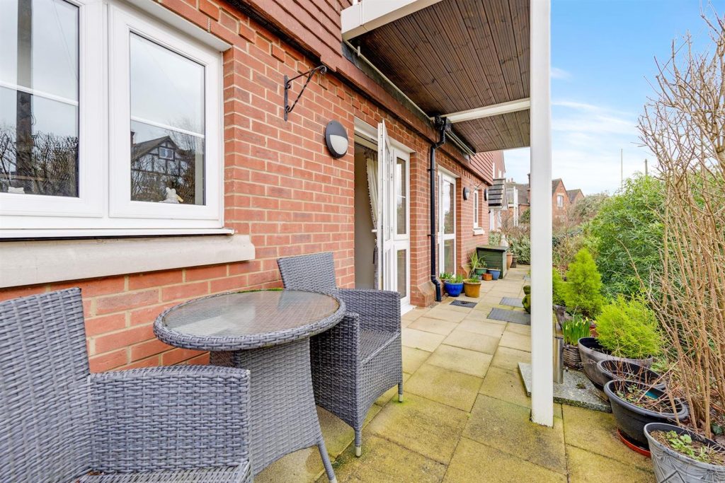 Queens Gate, Wellington Road, Wokingham, RG40 2DS