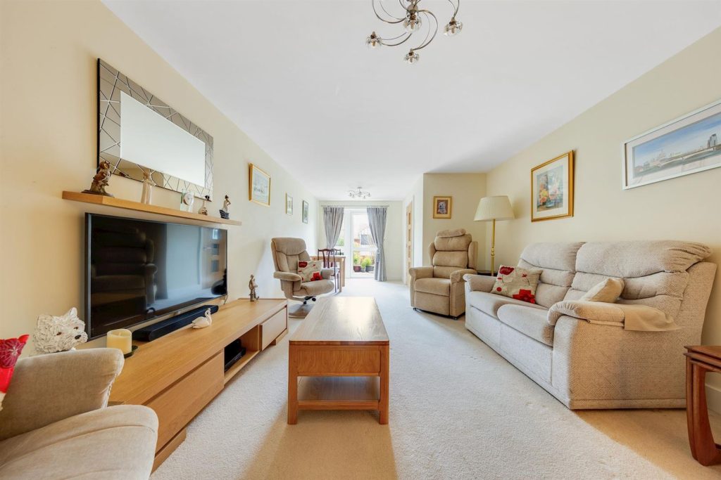 Queens Gate, Wellington Road, Wokingham, RG40 2DS