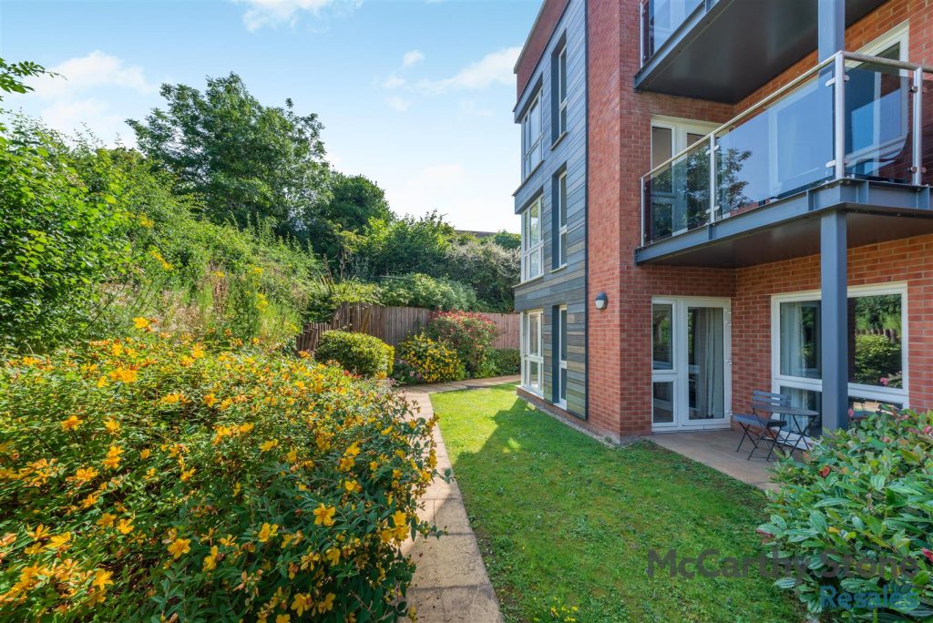 Sanderson Court, Park Road, Hagley
