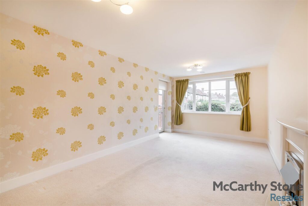 Limpsfield Road, South Croydon, CR2 9LB