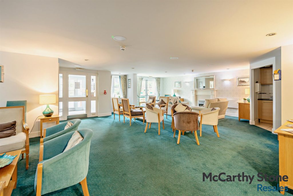 Stewart Court, High Street, Epping, CM16 4FJ