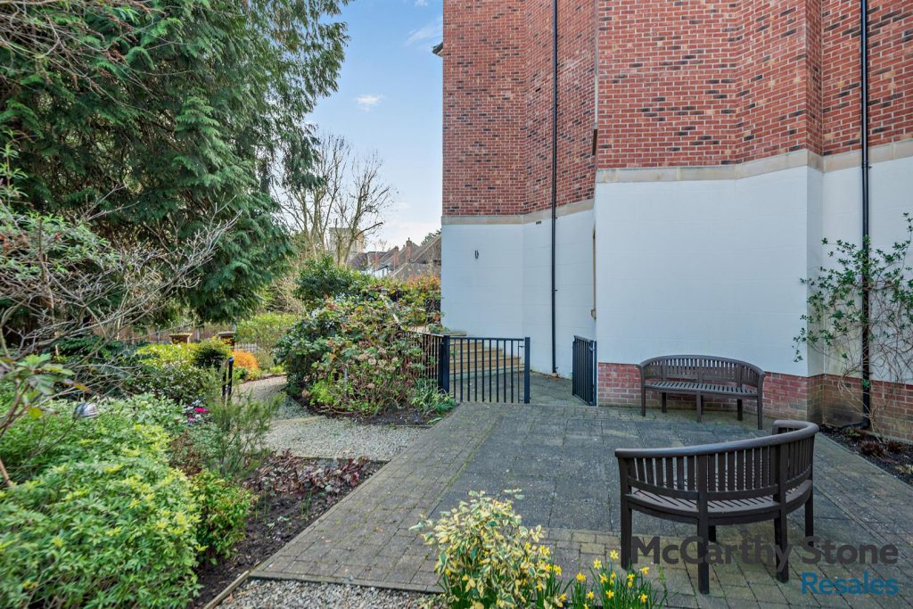 St. Johns Road, Loughton