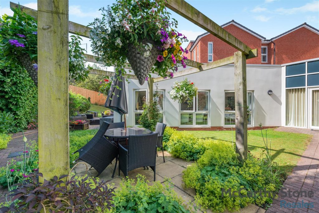 Sanderson Court, Park Road, Hagley