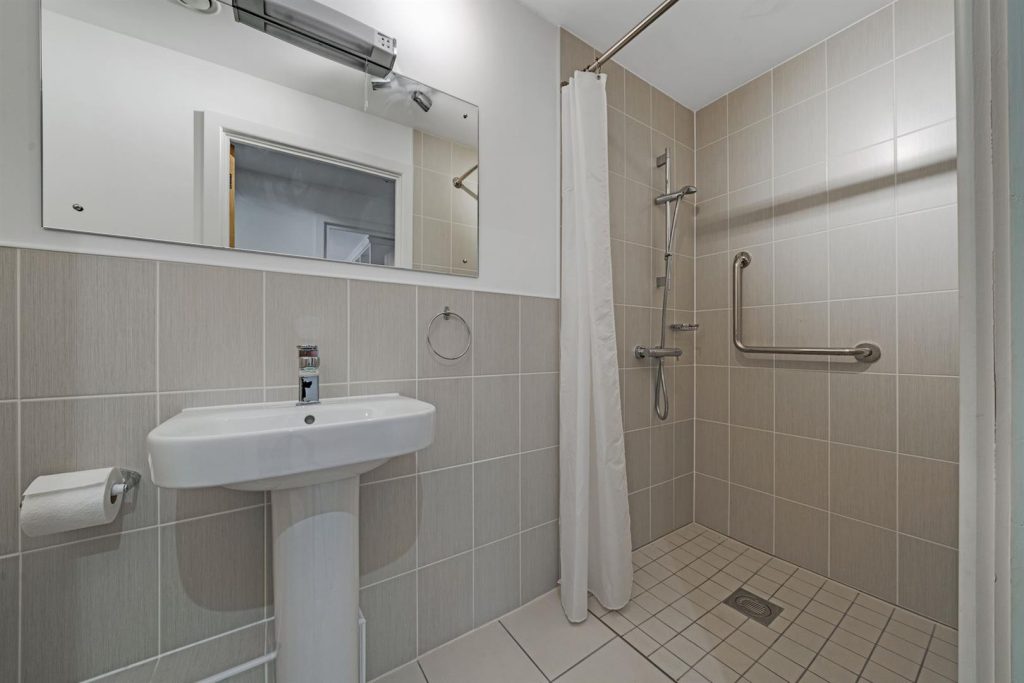 London Road, Guildford, GU1 1FF