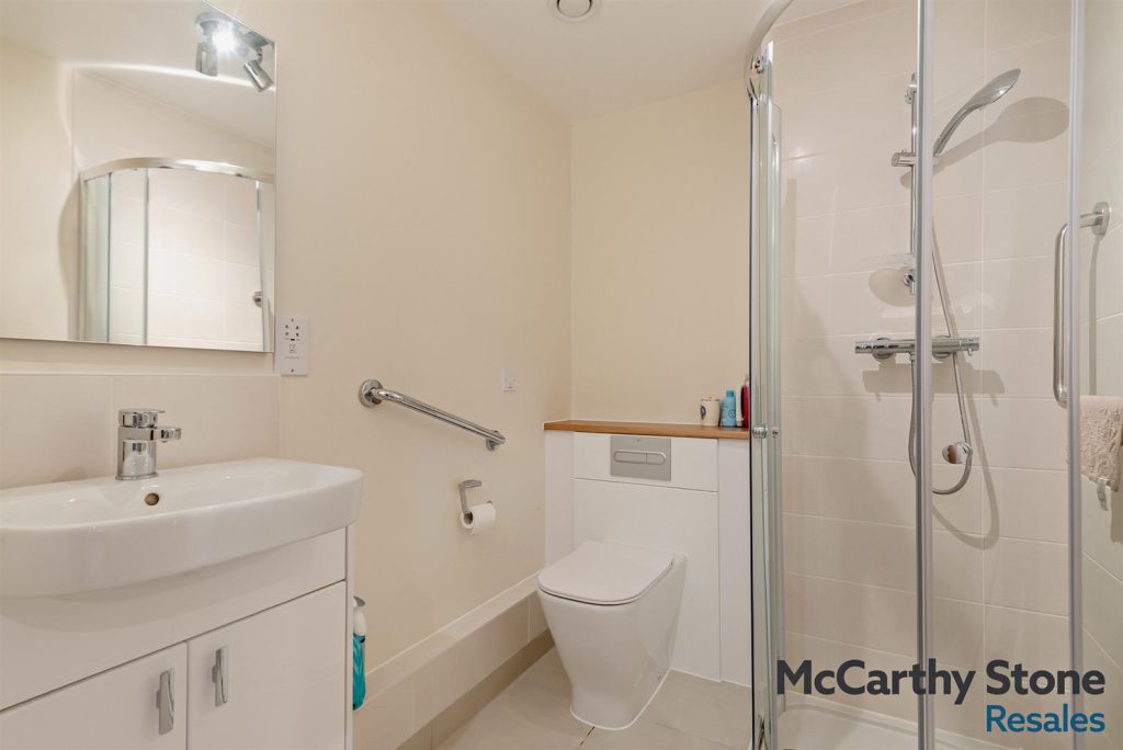 Queen Elizabeth Place, Orchard Lane, Alton, GU34 1GZ