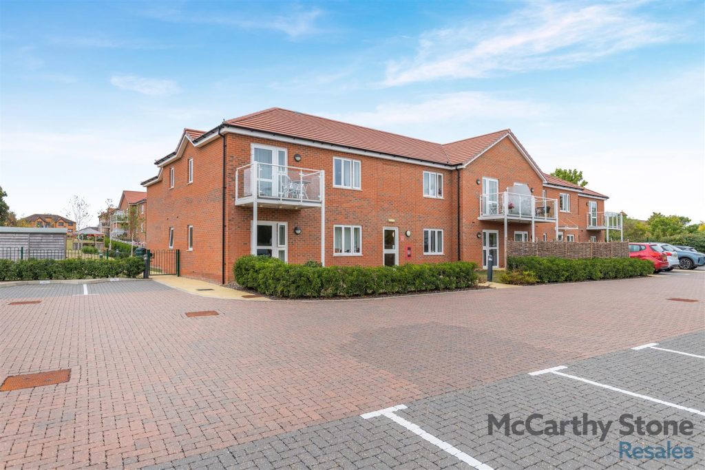 Bluebell House, Barnsdale Drive, Westcroft, Milton Keynes