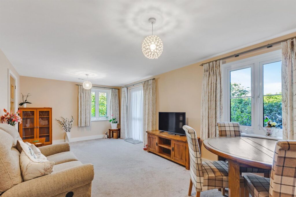 Wellington Road, Wokingham, RG40 2DS
