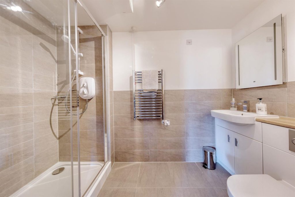 High Street, Cobham, KT11 3EB