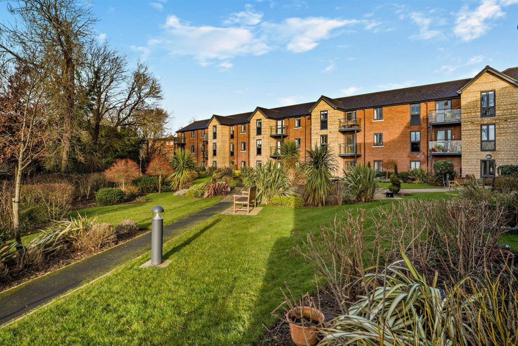 Saxon Gardens, Penn Street, Oakham, Rutland, LE15 6DF