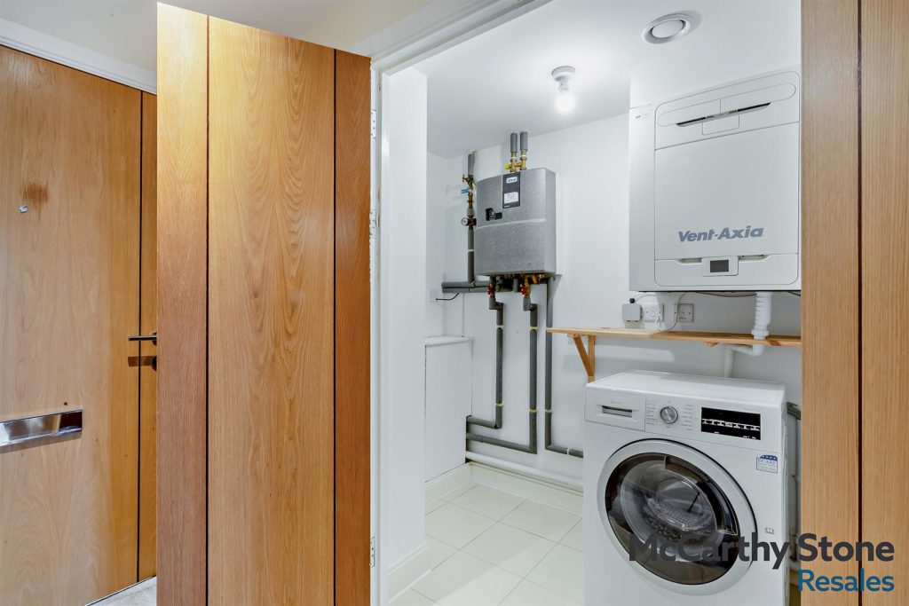 Parkland Place, Shortmead Street, Biggleswade, Bedfordshire, SG18 0RE
