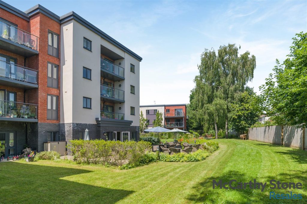 Llys Isan, Ilex Close, Llanishen, Cardiff, CF14 5DZ