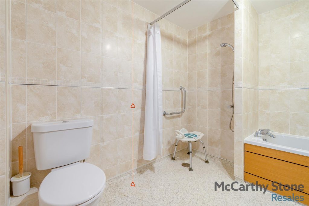 35 Wilton Court, Southbank Road, Kenilworth