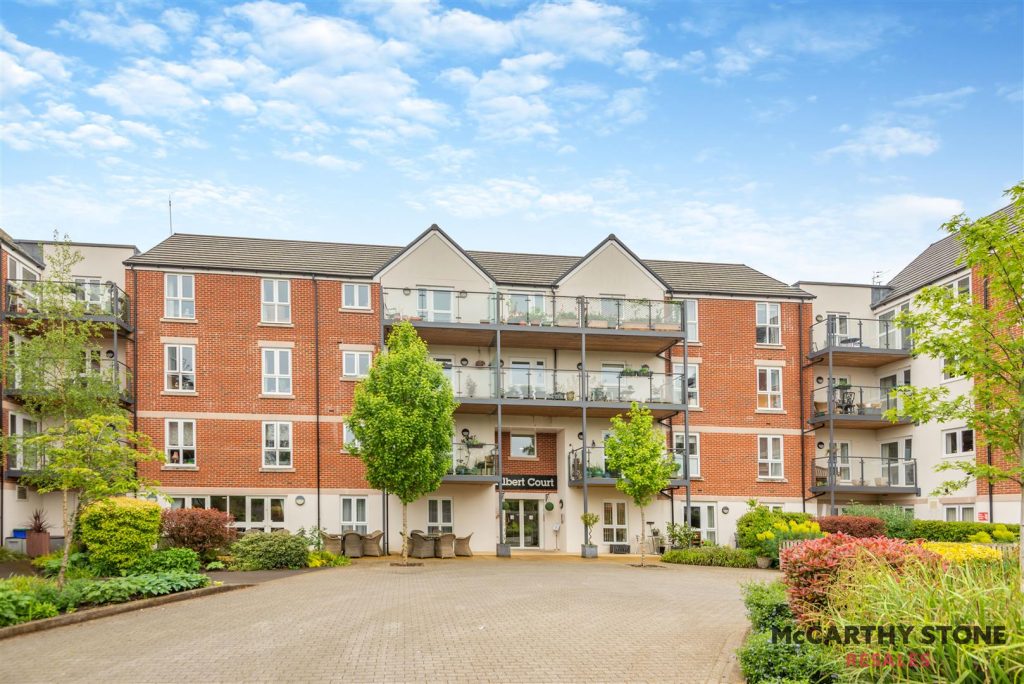 345 Reading Road, Henley-On-Thames
