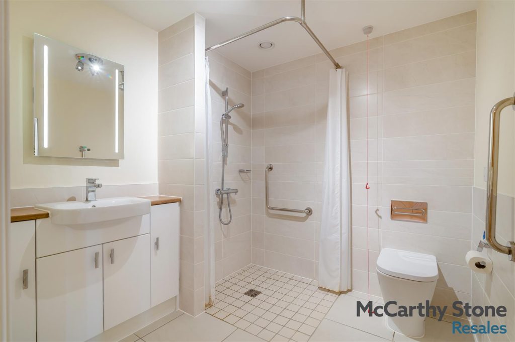 Llys Isan, Ilex Close, Llanishen, Cardiff, CF14 5DZ