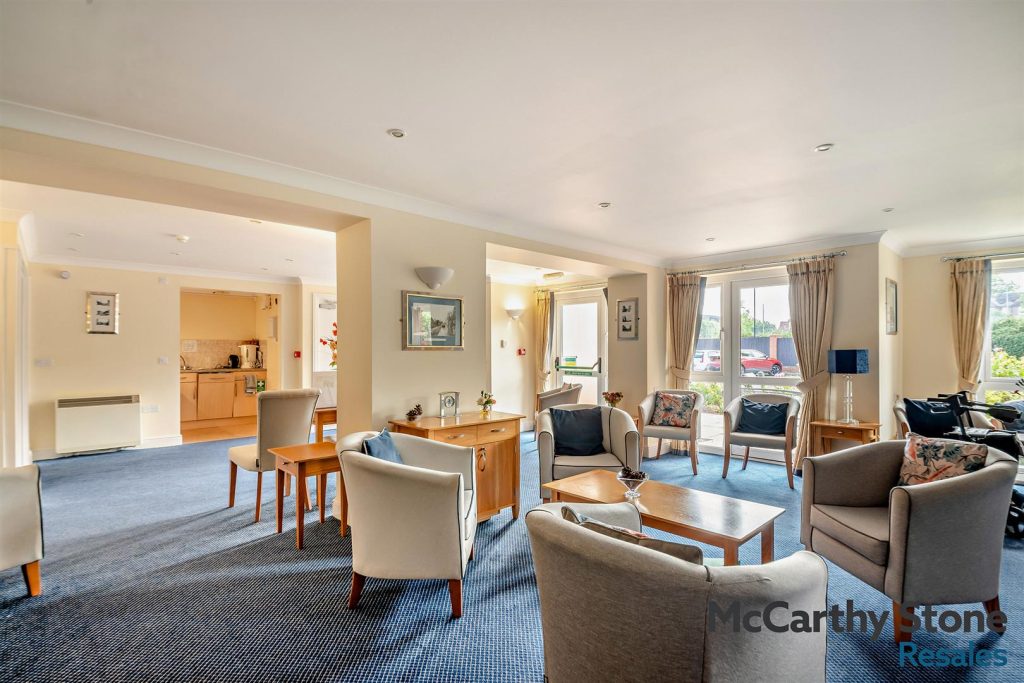Benedict Court, Western Avenue, Newbury, Berkshire, RG14 1AR