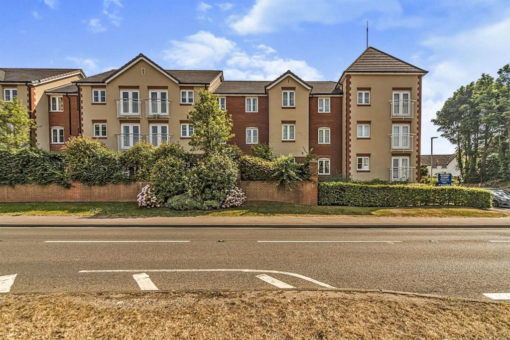 Goodes Court, Royston, Herts, SG8 5FF