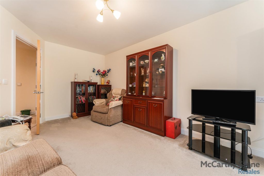 Roslyn Court, Lisle Lane, Ely, Cambridgeshire, CB7 4FA