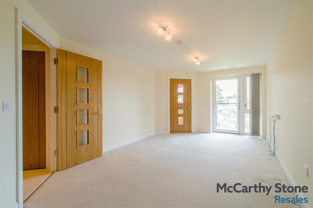 Llys Isan, Ilex Close, Llanishen, Cardiff, CF14 5DZ