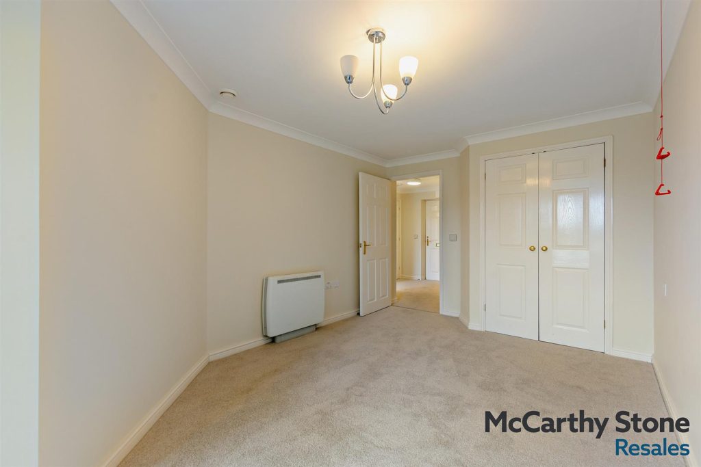 Portman Court, Grange Road, Uckfield, East Sussex,TN22 1FD
