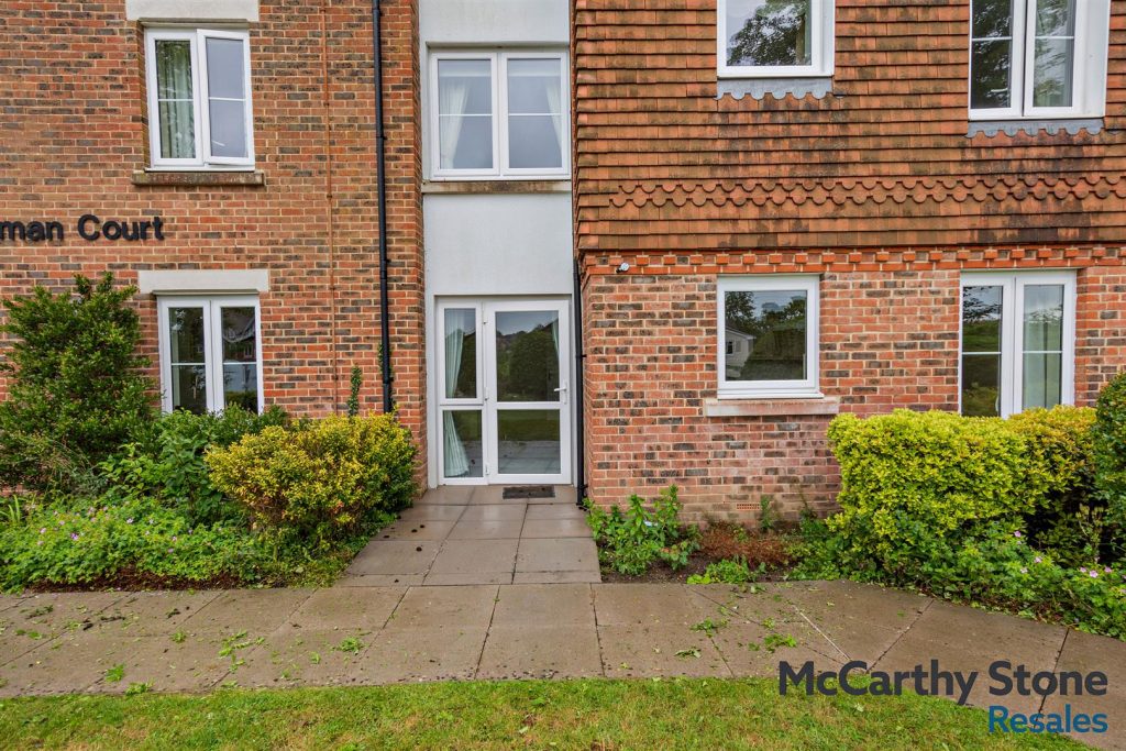 Portman Court, Grange Road, Uckfield, East Sussex,TN22 1FD