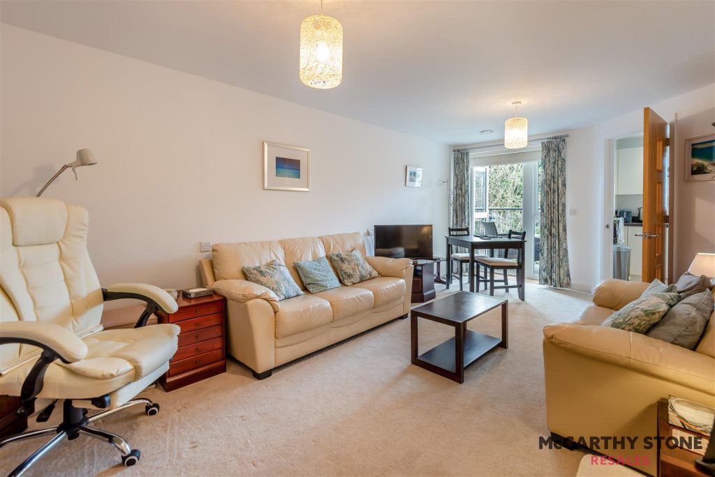 345 Reading Road, Henley-On-Thames