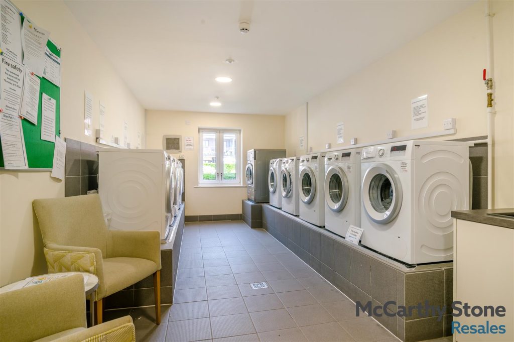 Llys Isan, Ilex Close, Llanishen, Cardiff, CF14 5DZ