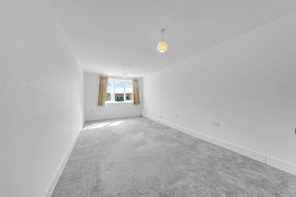 Limpsfield Road, South Croydon, CR2 9LB