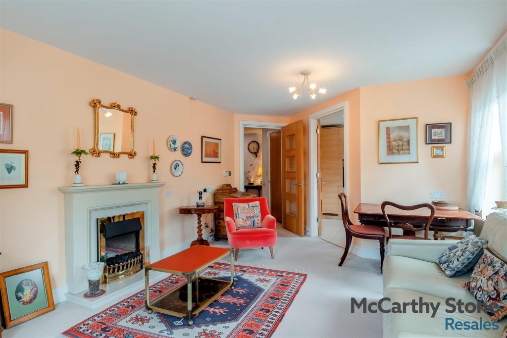 Peel Court, College Way, Welwyn Garden City, Hertfordshire, AL8 6DG