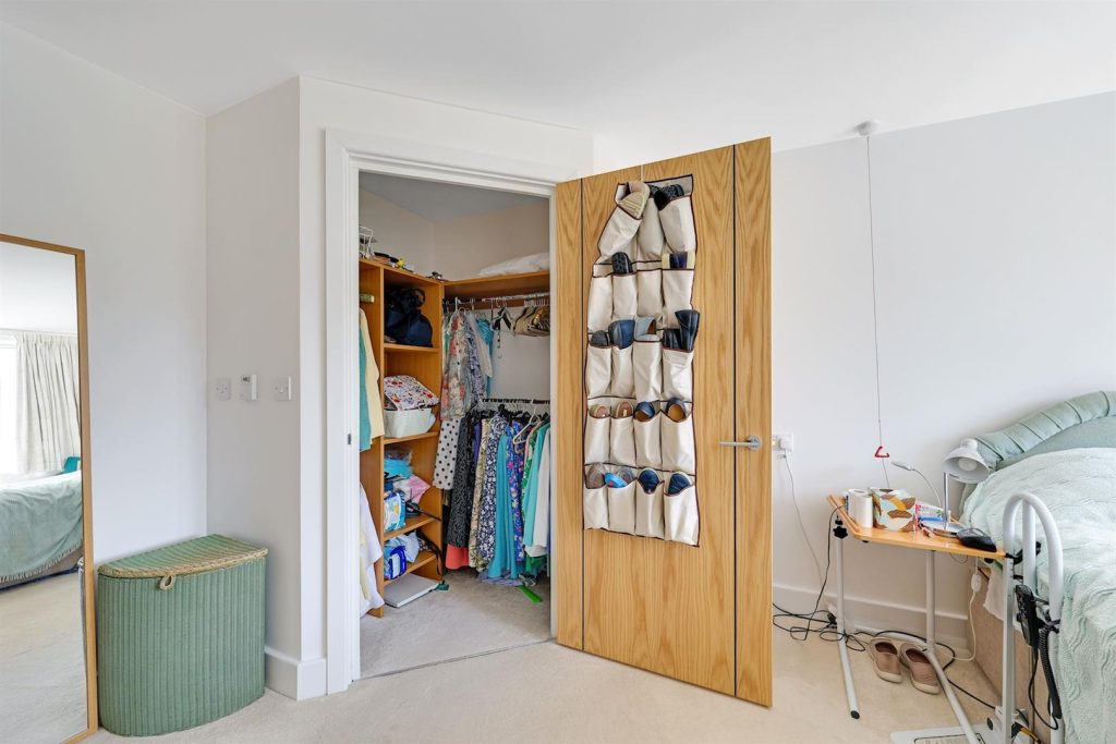 Fleet Road, Fleet, GU51 3FS