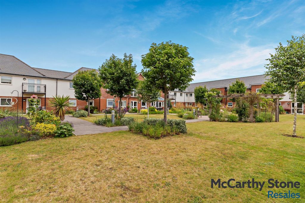 Hillier Court, Botley Road, Romsey, Hampshire.