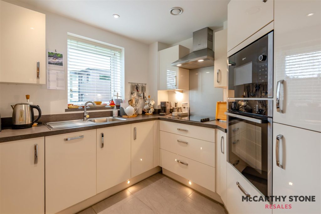 345 Reading Road, Henley-On-Thames