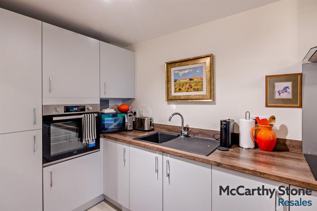 Westwood Manor, Langholm Close, Beverley