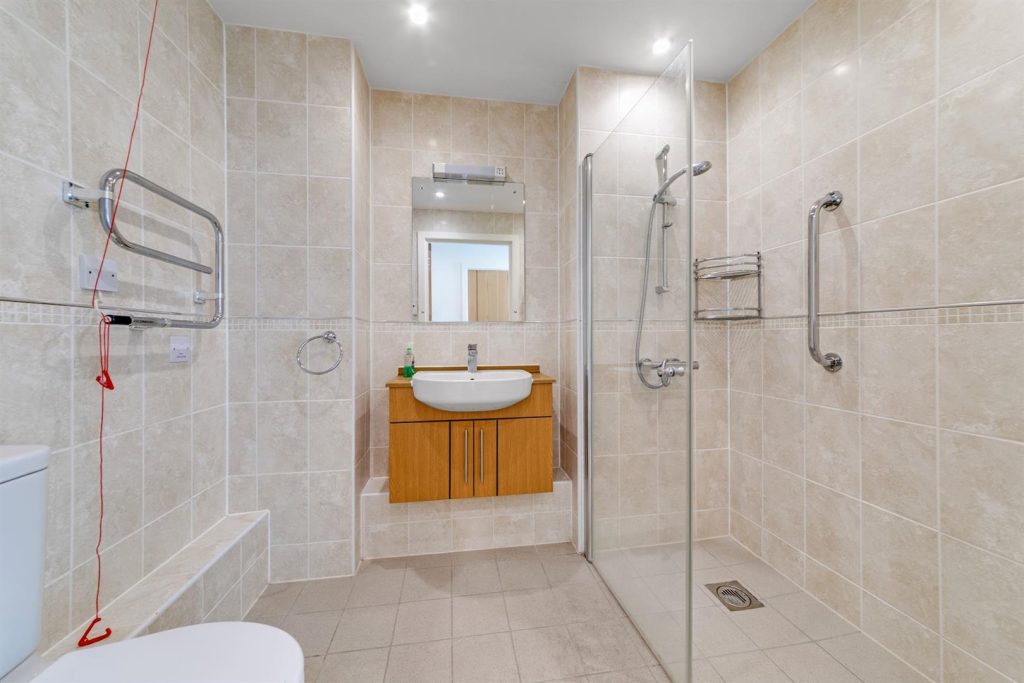 Limpsfield Road, South Croydon, CR2 9LB