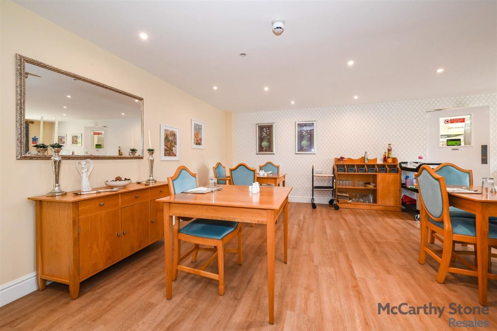 Farringford Court, Avenue Road, Lymington, Hampshire, SO41 9PA