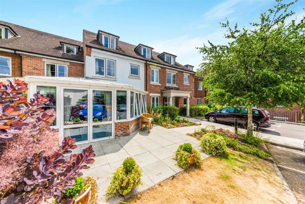 Portman Court, Grange Road, Uckfield, East Sussex,TN22 1FD