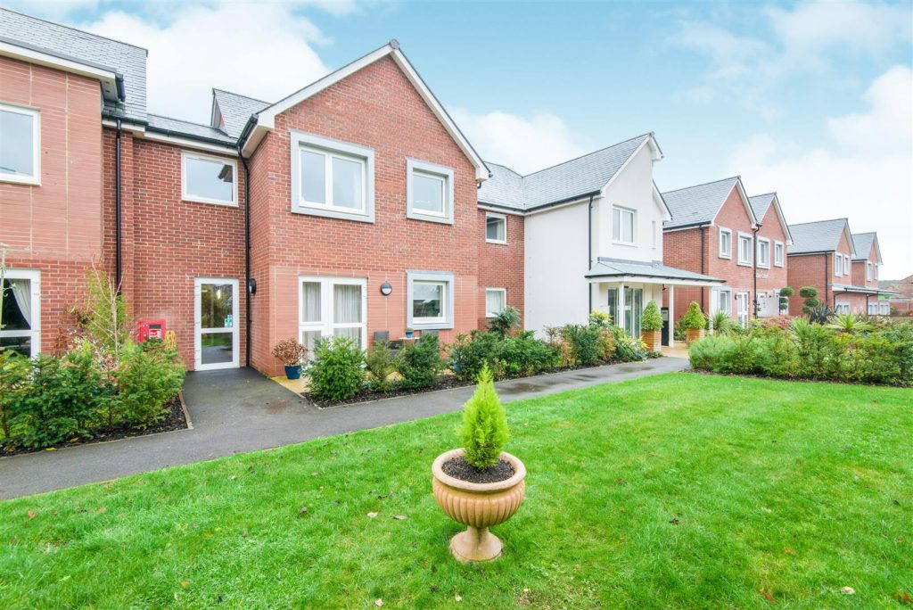 Hillier Court, Botley Road, Romsey, Hampshire.