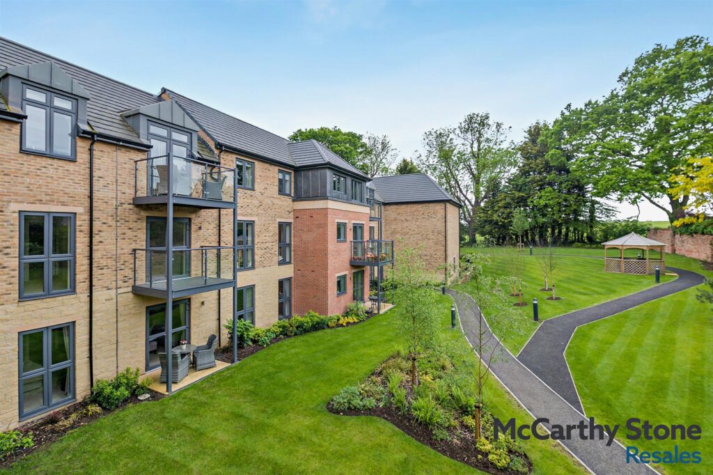 Westwood Manor, Langholm Close, Beverley