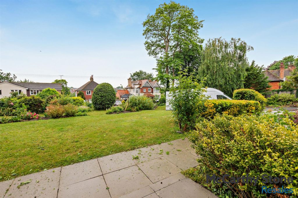 Portman Court, Grange Road, Uckfield, East Sussex,TN22 1FD