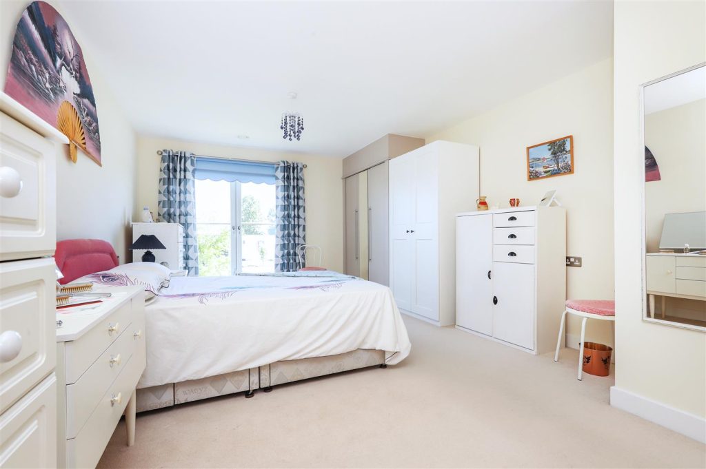 Greenwood Grove East, Stewarton Road, Newton Mearns