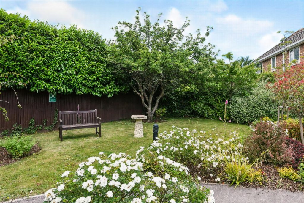 Farringford Court, Avenue Road, Lymington, Hampshire, SO41 9PA
