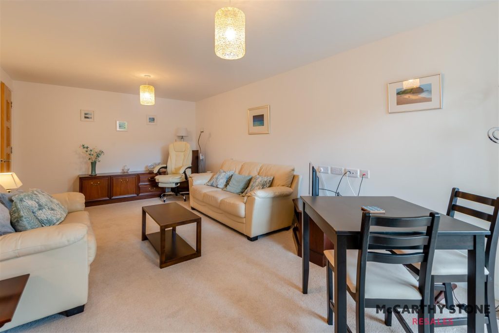 345 Reading Road, Henley-On-Thames